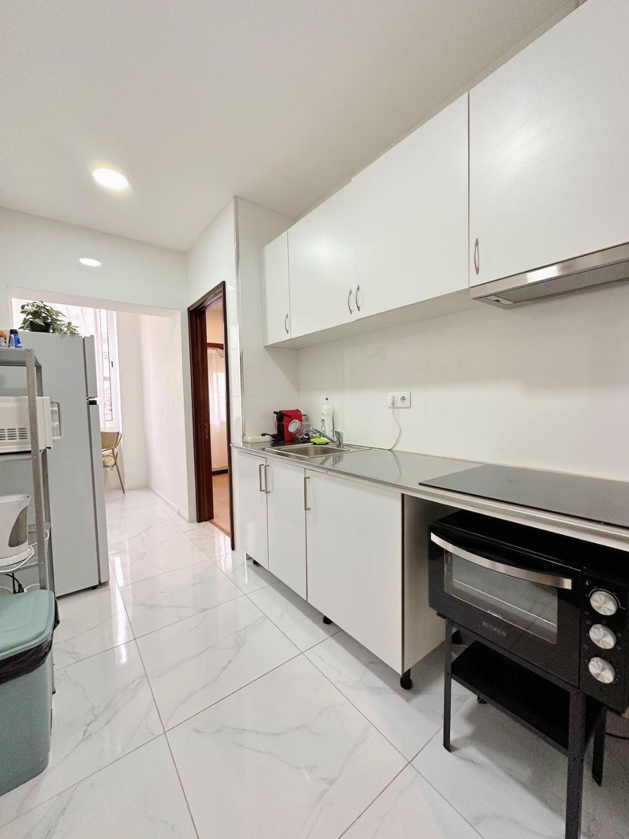 Downtown 2 Minutes By Walk To Center And Metro-Direct To Airpot T4 Διαμέρισμα Πόρτο Εξωτερικό φωτογραφία
